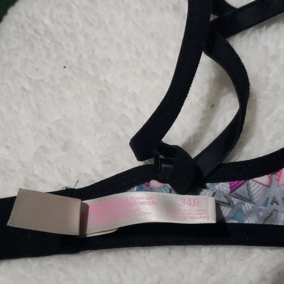 Pink Bra - Picture 2 of 3